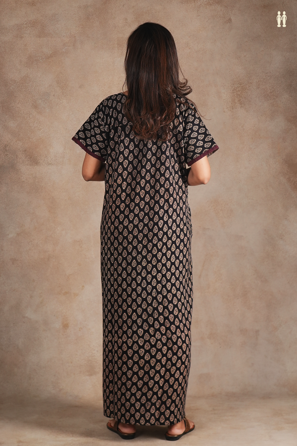 Round Neck Printed Design Black Cotton Nightie