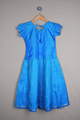 Round Neck Shades Of Blue Readymade Pavadai Sattai