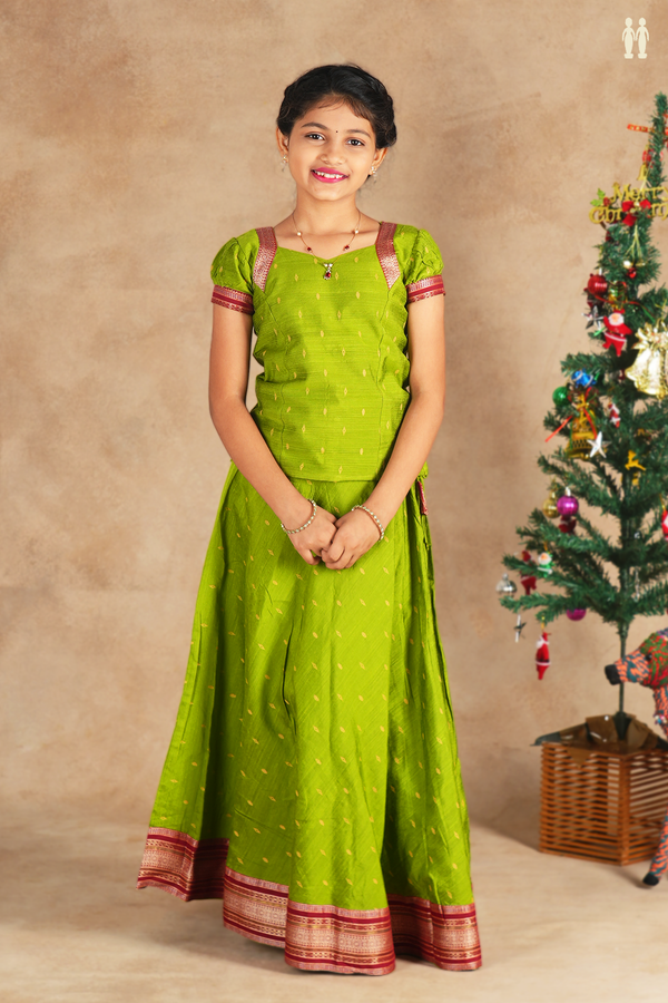 Sweet Heart Neck Threadwork Buttis Green Raw Silk Pavadai Sattai