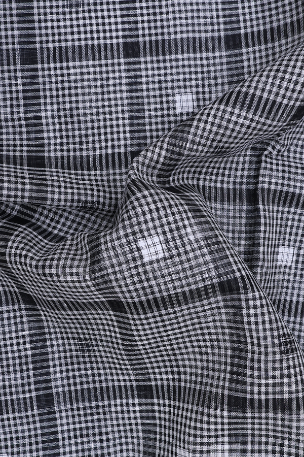 Linen Saree In Black And White With Checks Design