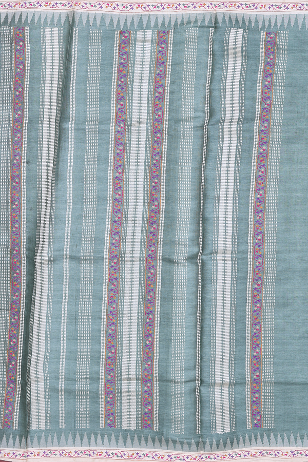 Tussar Silk Saree In Green With Temple Border