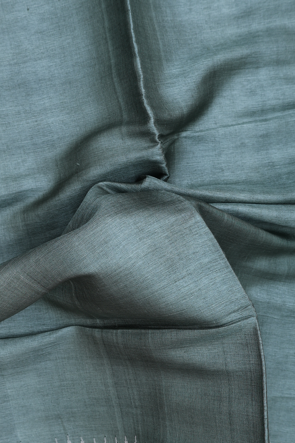 Tussar Silk Saree In Green With Temple Border
