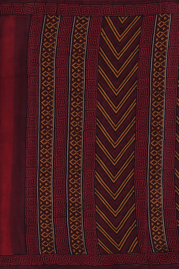Crepe Saree In Dusty Red And Maroon With Diagonal Design