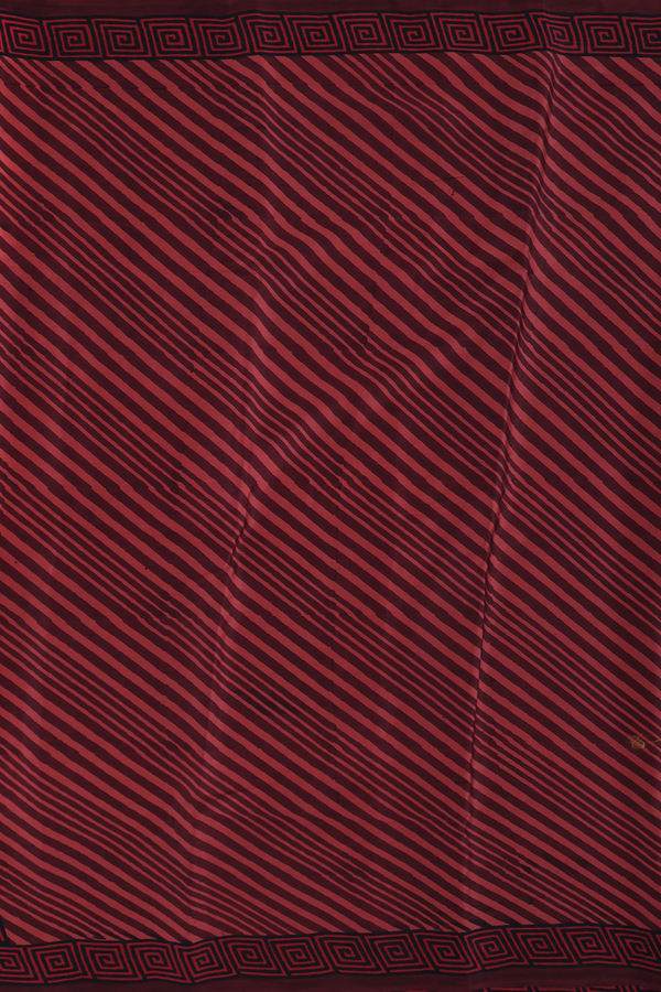 Crepe Saree In Dusty Red And Maroon With Diagonal Design