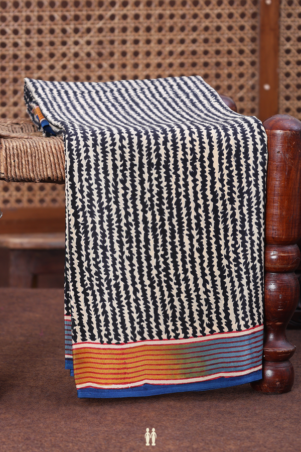 Crepe Saree In Black With Stripes Design