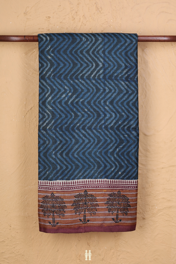 Tussar Silk Saree In Blue And Green With Chevron Design