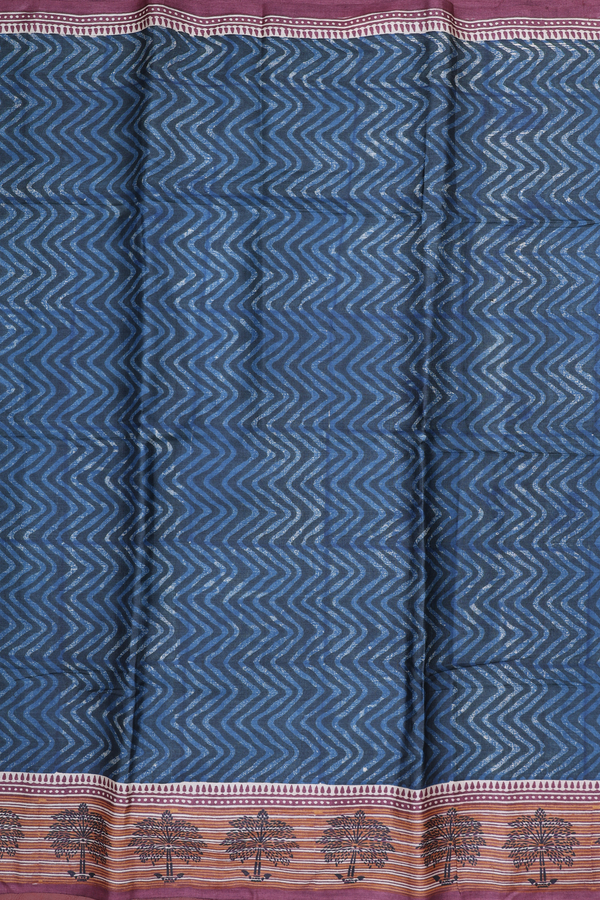 Tussar Silk Saree In Blue And Green With Chevron Design