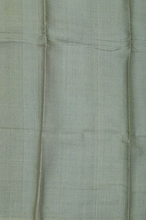 Tussar Silk Saree In Green With Geometric Design