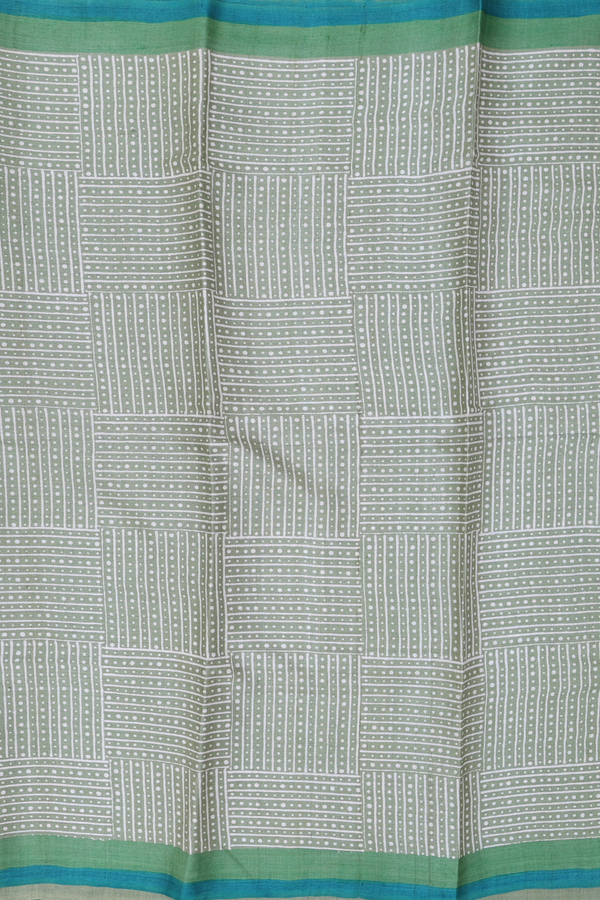 Tussar Silk Saree In Green With Geometric Design