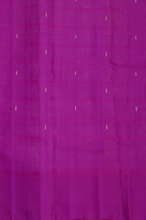 Gadwal Silk Saree In White With Checks Design