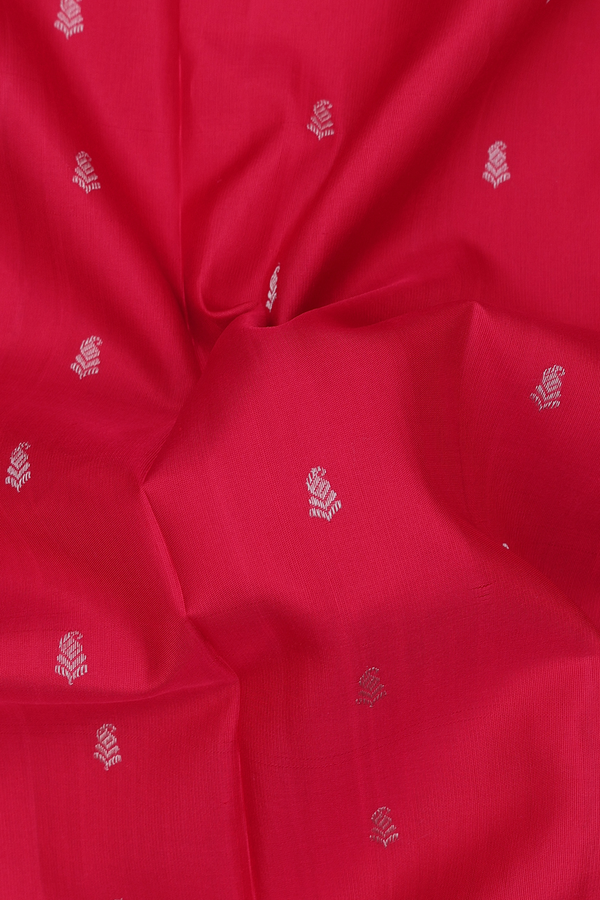 Gadwal Silk Saree In Scarlet Red With Paisley Buttis
