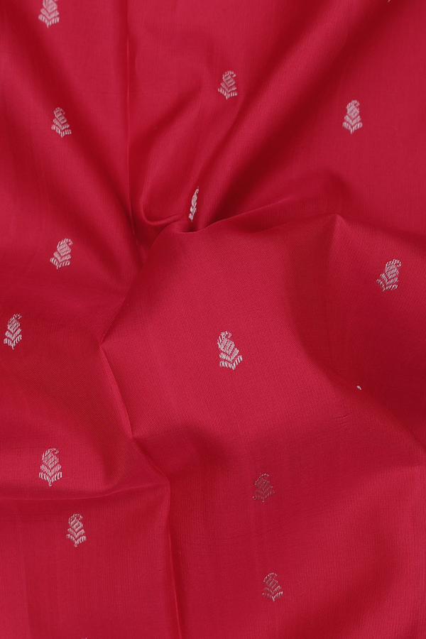 Gadwal Silk Saree In Scarlet Red With Paisley Buttis