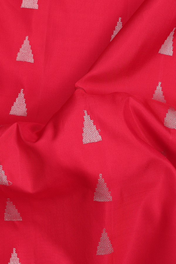 Gadwal Silk Saree In Scarlet Red With Temple Buttas