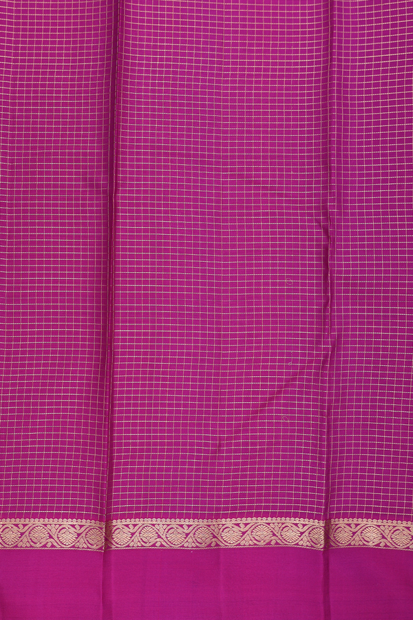 Kanchipuram Silk Saree In Dual Tone With Checks Design