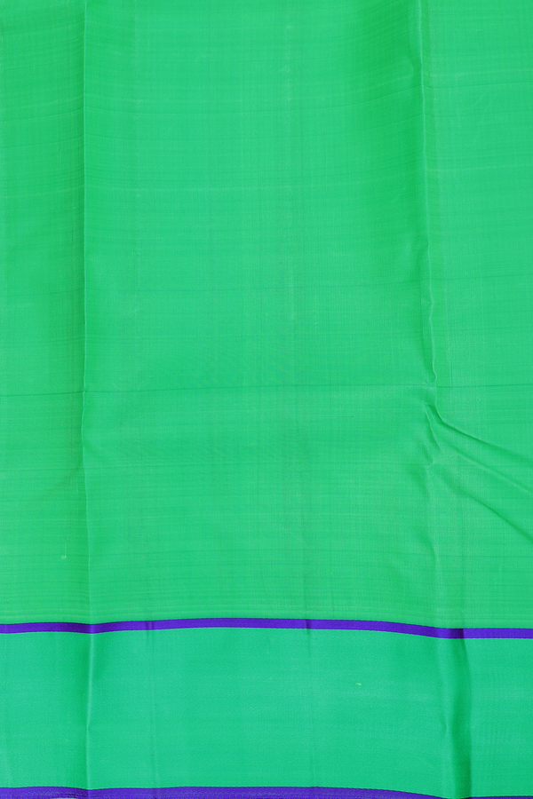 Kanchipuram Silk Saree In Purple With Malli Moggu Buttas
