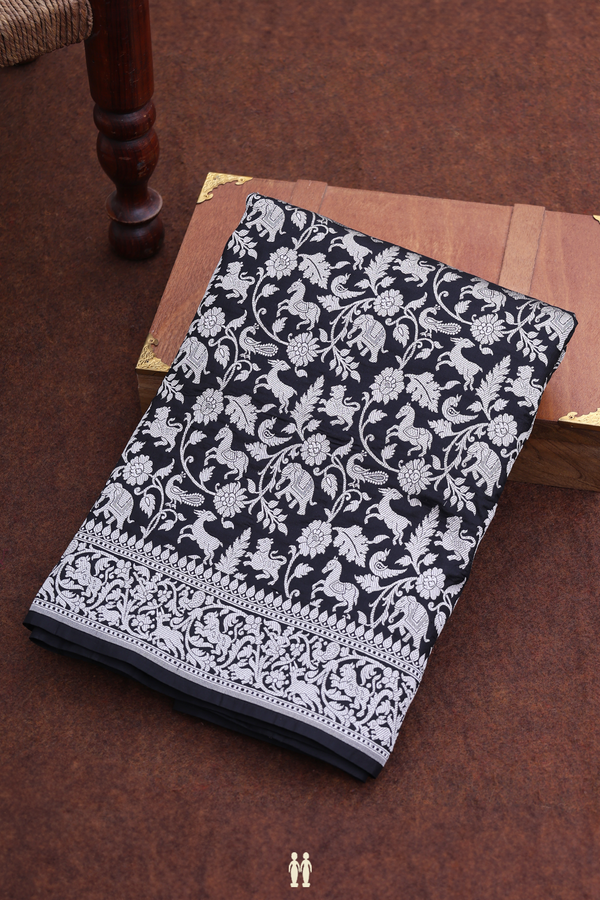 Banarasi Silk Saree In Black With Vanasingaram Design