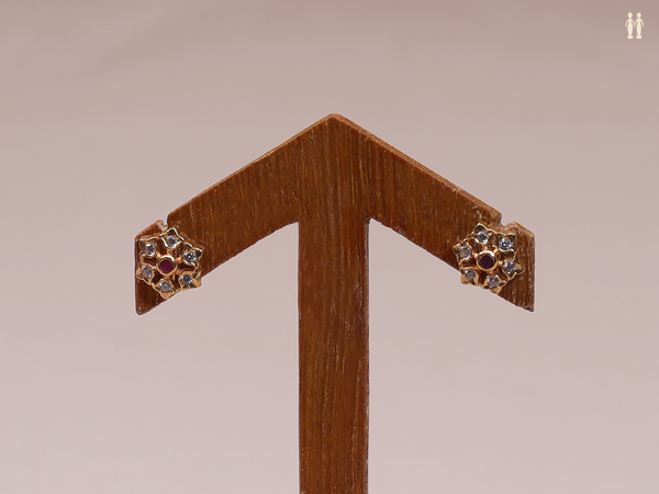 Floral Design With Crystal Stone Pure Silver Stud Earrings