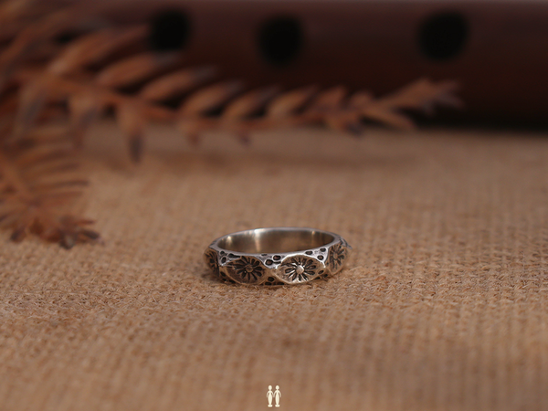 Light Weighted Pure Silver Ring