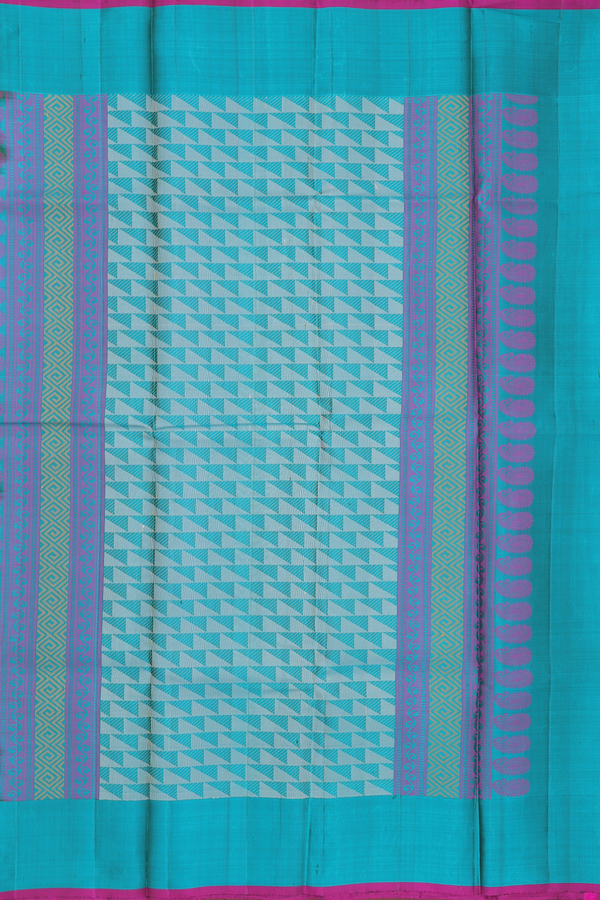 Kanchipuram Silk Saree In Forest Green With Threadwork Buttas