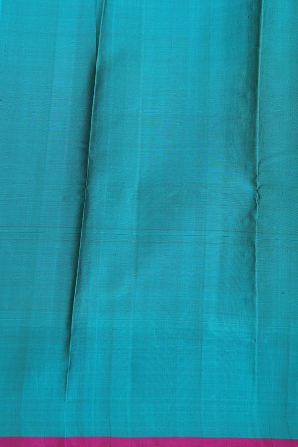Kanchipuram Silk Saree In Forest Green With Threadwork Buttas