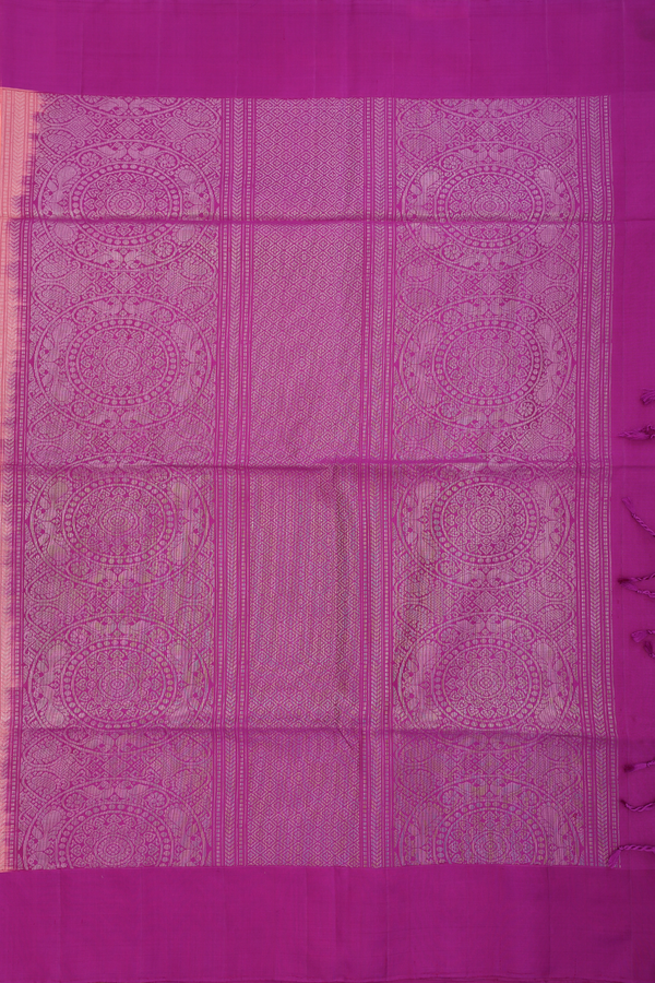 Soft Silk Saree In Orange With Diamond Design