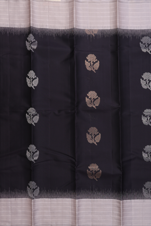 Kanchipuram Silk Saree In Black With Floral Motifs