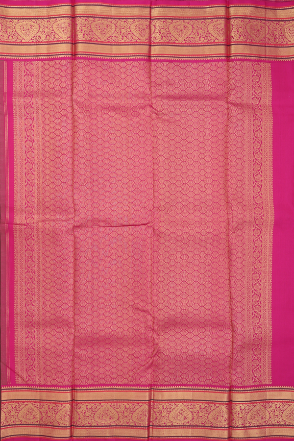 Kanchipuram Silk Saree In Leaf Green With Floral Buttas