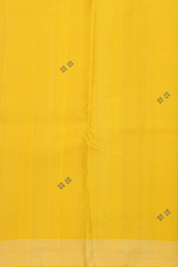 Kanchipuram Silk Saree In Green With Threadwork Buttas