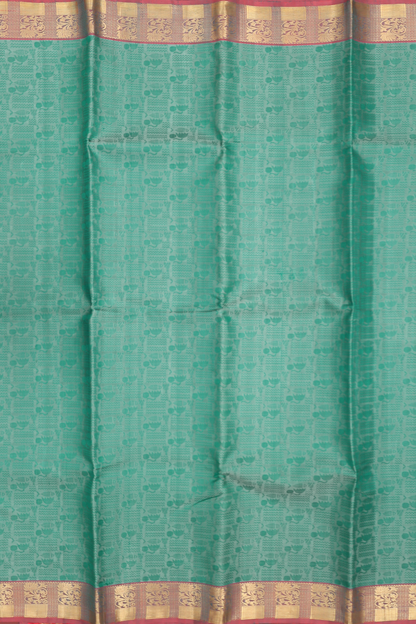 Kanchipuram Silk Saree In Green With Jacquard Pattern