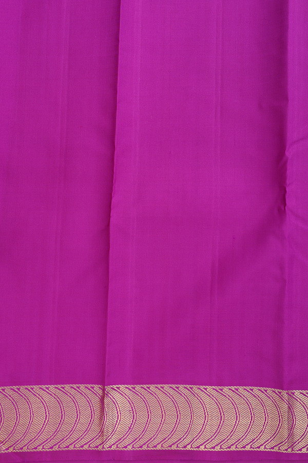 Kanchipuram Silk Saree In Pink With Floral Buttis