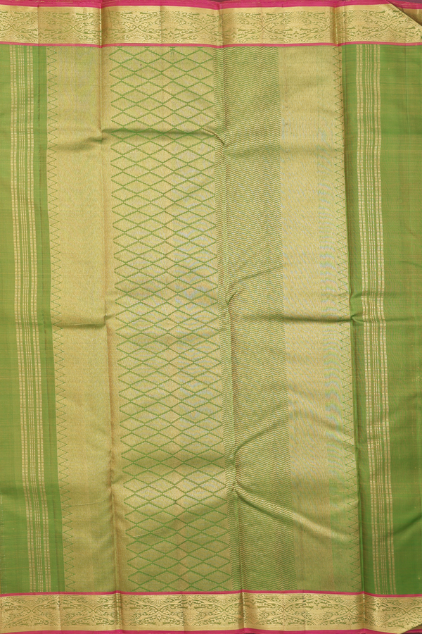 Kanchipuram Silk Saree In Golden Yellow With Brocade Design