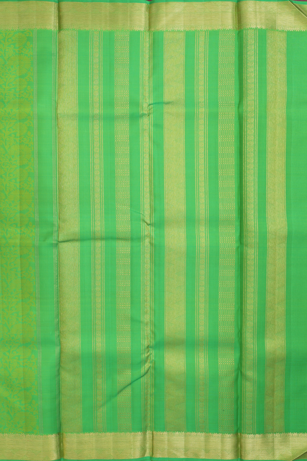 Kanchipuram Silk Saree In Parrot Green With Jacquard Pattern