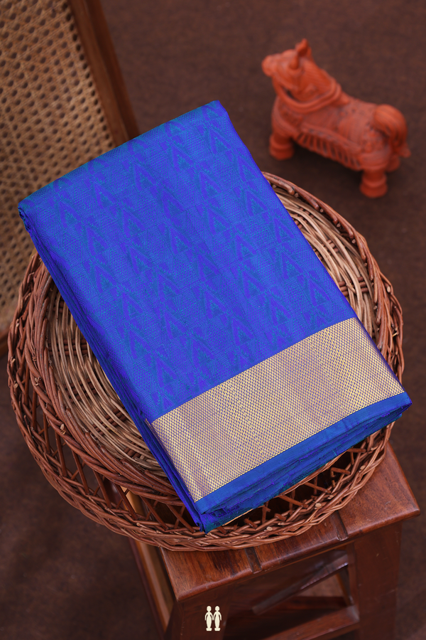 Kanchipuram Silk Saree In Dual Tone With Jacquard Pattern