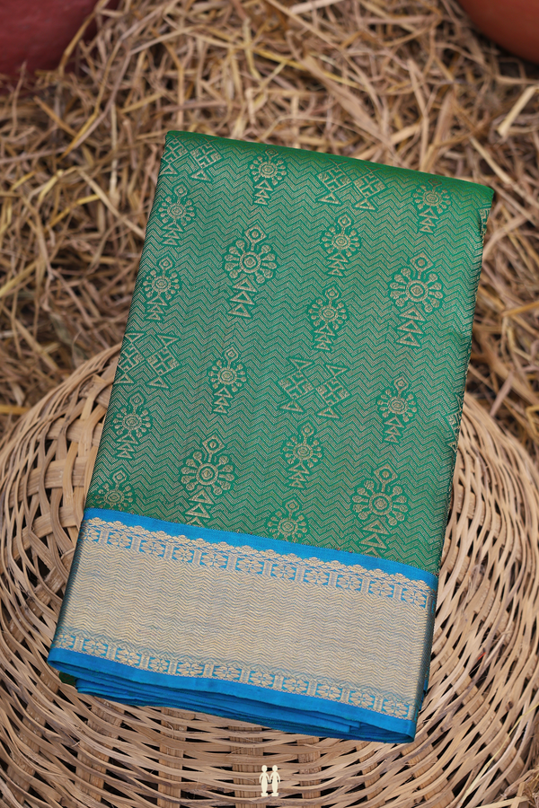 Kanchipuram Silk Saree In Forest Green With Brocade Design