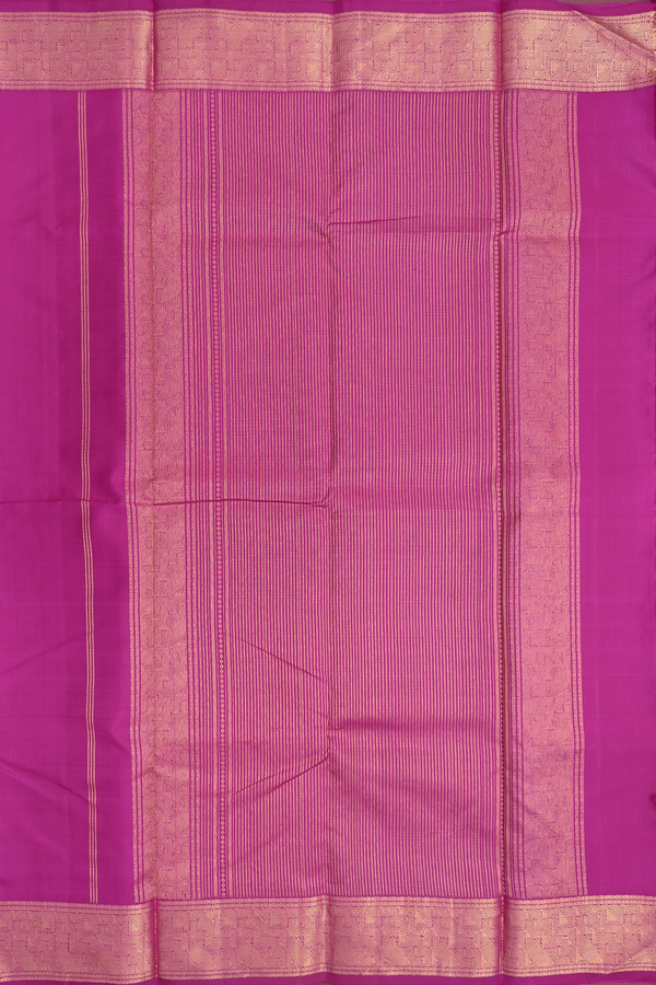 Kanchipuram Silk Saree In Magenta With Zari Border
