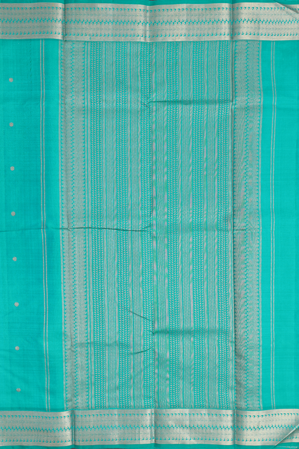 Kanchipuram Silk Saree In Peacock Green With Floral Buttis