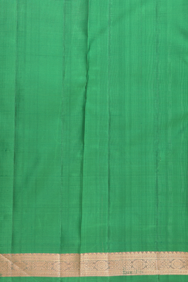 Kanchipuram Silk Saree In Green With Floral Buttis
