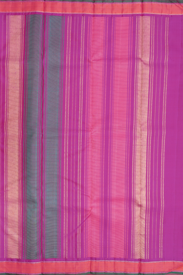 Kanchipuram Silk Saree In Dark Pink With Star Buttas