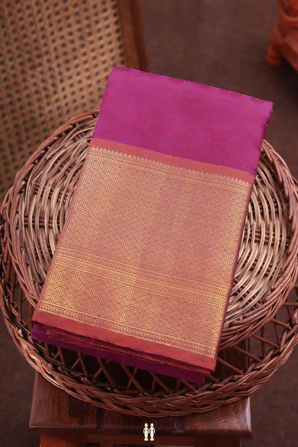 Kanchipuram Silk Saree In Berry Purple With Ogee Design