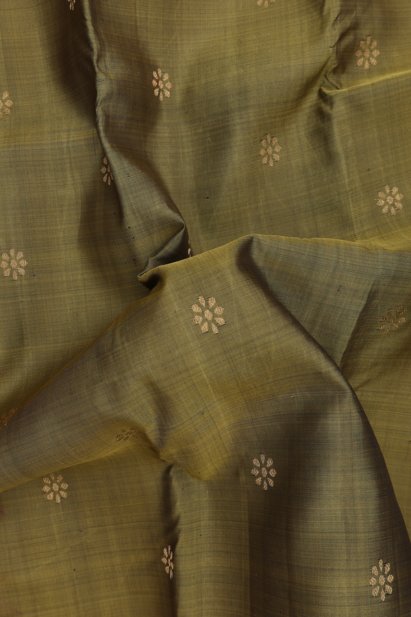 Kanchipuram Silk Saree In Mehendi Green With Floral Buttas