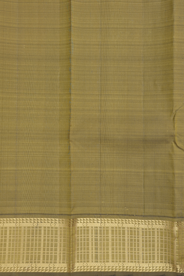 Kanchipuram Silk Saree In Chilli Red With Korvai Border