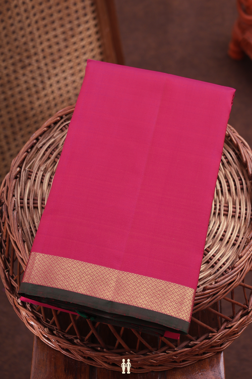 Kanchipuram Silk Saree In Dark Pink With Mayil Kan Border