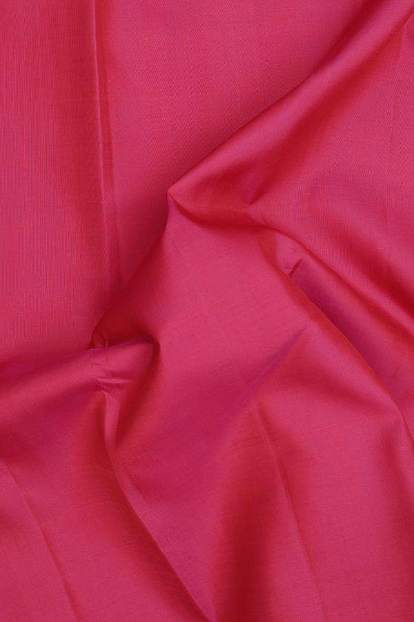 Kanchipuram Silk Saree In Dark Pink With Mayil Kan Border