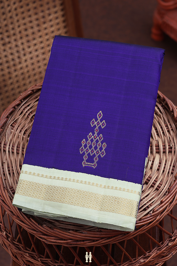 Kanchipuram Silk Saree In Royal Blue With Contrast Border