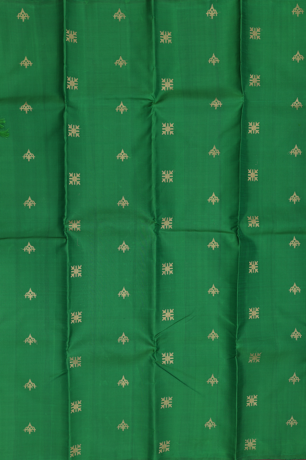 Kanchipuram Silk Saree In Emerald Green With Zari Buttas
