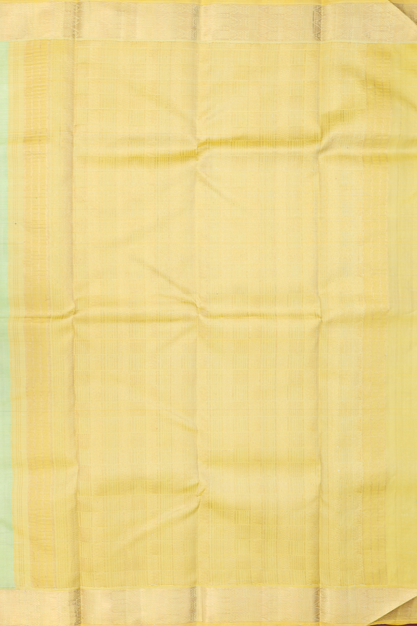 Kanchipuram Silk Saree In Green With Jacquard Pattern