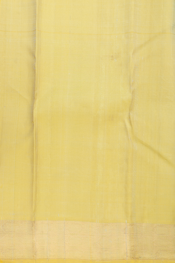 Kanchipuram Silk Saree In Green With Jacquard Pattern