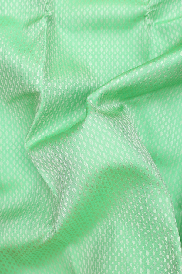 Kanchipuram Silk Saree In Green With Jacquard Pattern