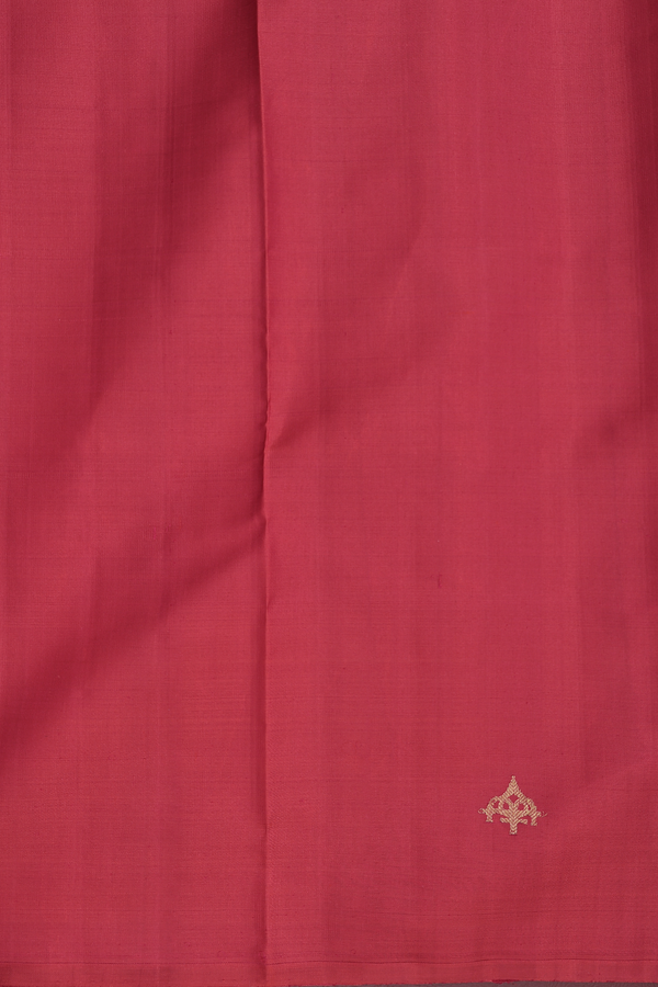 Kanchipuram Silk Saree In Red With Zari Buttas
