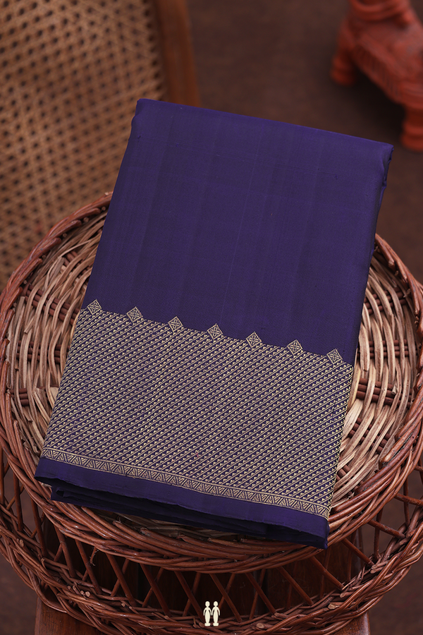 Kanchipuram Silk Saree In Navy Blue With Diagonal Border